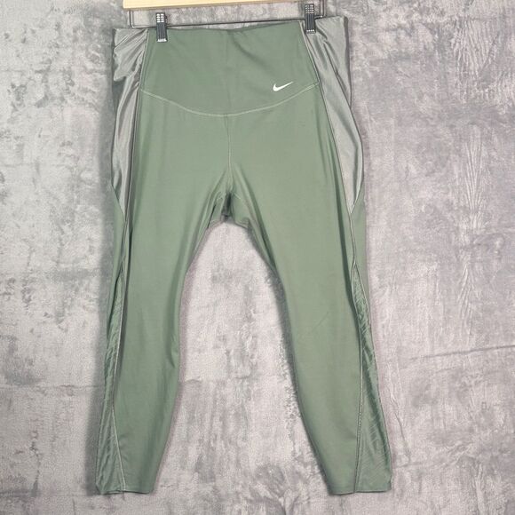 Nike Pale Green Swish Detail Capri Leggings Waistband Pocket Size 1X - Picture 1 of 13
